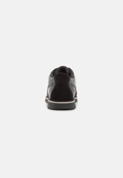 Bugatti Saniel - Veterschoenen - Black -Bugatti Winkel 15b9507b7a214376996f1bdc03f18626