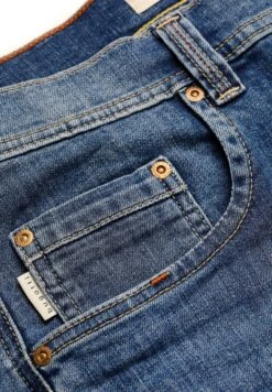 Bugatti Bermuda - Jeansshort - Blau -Bugatti Winkel 1ae6198d77e04f2db7cafb3d12a416f9