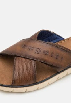 Bugatti Dario - Muiltjes - Cognac 13 Bugatti Dario - Muiltjes - Cognac -Bugatti Winkel 26d48359e04a4ce68b2486c8ee6b4361