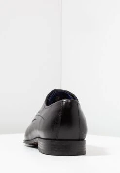 Bugatti Mattia - Veterschoenen - Black 11 Bugatti Mattia - Veterschoenen - Black -Bugatti Winkel 36108690044c4e04bac5fa31b34b094d