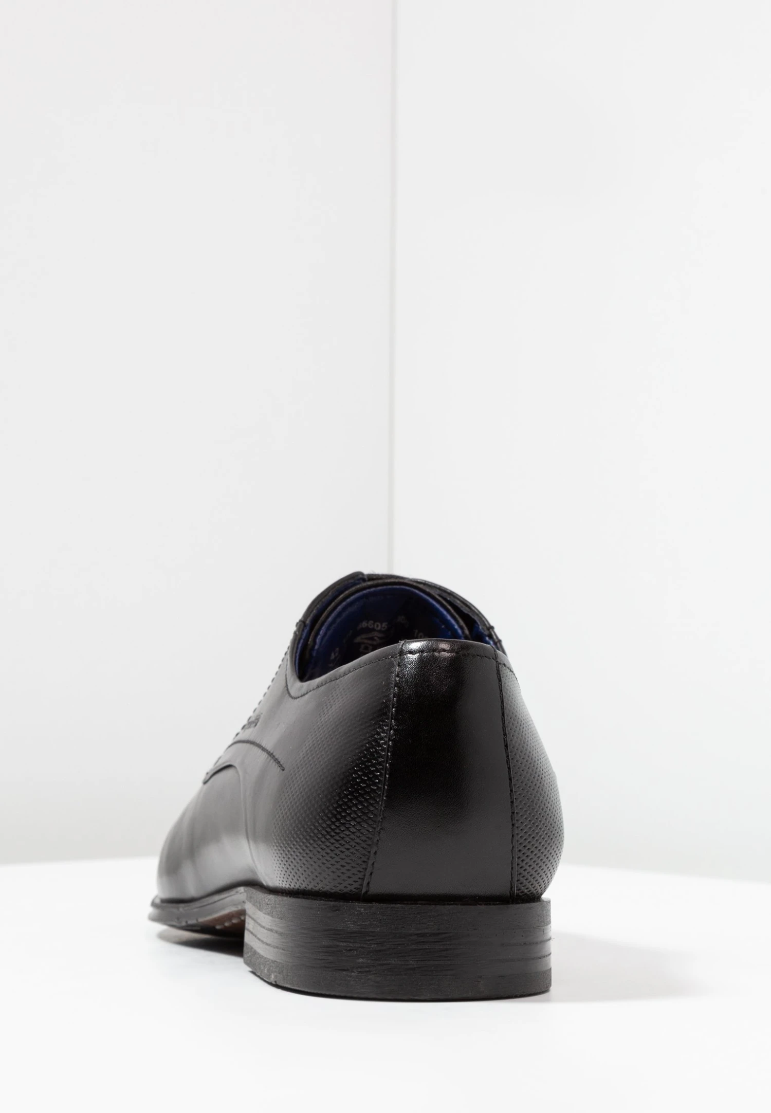 Bugatti Mattia - Veterschoenen - Black 6 Bugatti Mattia - Veterschoenen - Black - Afbeelding 4