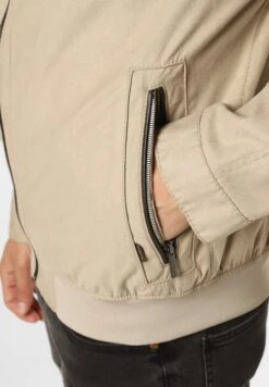 Bugatti Imitatieleren Jas - Beige 8 Bugatti Imitatieleren Jas - Beige -Bugatti Winkel 43dc0838d73e45f8b5d327bf2b57b031