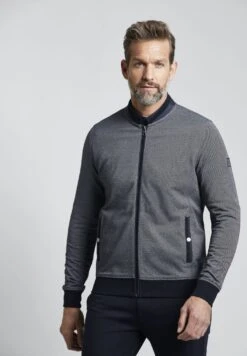 Bugatti Collage - Sweater Met Rits - Marine 16 Bugatti Collage - Sweater Met Rits - Marine -Bugatti Winkel 6b69c1717e764e84a9042d5a6f09cb4b