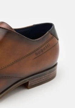 Bugatti Morino - Veterschoenen - Cognac 13 Bugatti Morino - Veterschoenen - Cognac -Bugatti Winkel 7305182c8d4f43a3a258aebad967864b