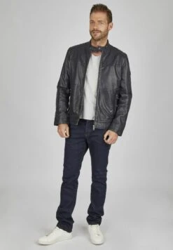 Bugatti Mit Riegeln Und Stehkragen - Leren Jas - Dunkelblau -Bugatti Winkel 75c3e2f2802449a88837b6e431ffb112