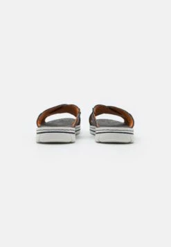 Bugatti Sani - Muiltjes - Dark Grey 10 Bugatti Sani - Muiltjes - Dark Grey -Bugatti Winkel 844051ac0d274cd28ecfd25abead42e8