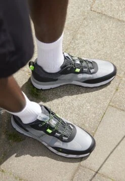 Bugatti Serval - Sneakers Laag - Grey -Bugatti Winkel 96f5a1a92a914586a5289d43813178fb