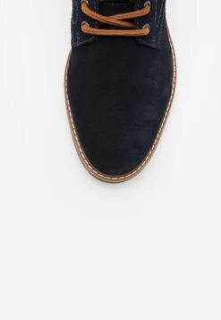 Bugatti Caj - Sportieve Veterschoenen - Dark Blue 11 Bugatti Caj - Sportieve Veterschoenen - Dark Blue -Bugatti Winkel 9894899821c14511a88fa8629f6e90dd