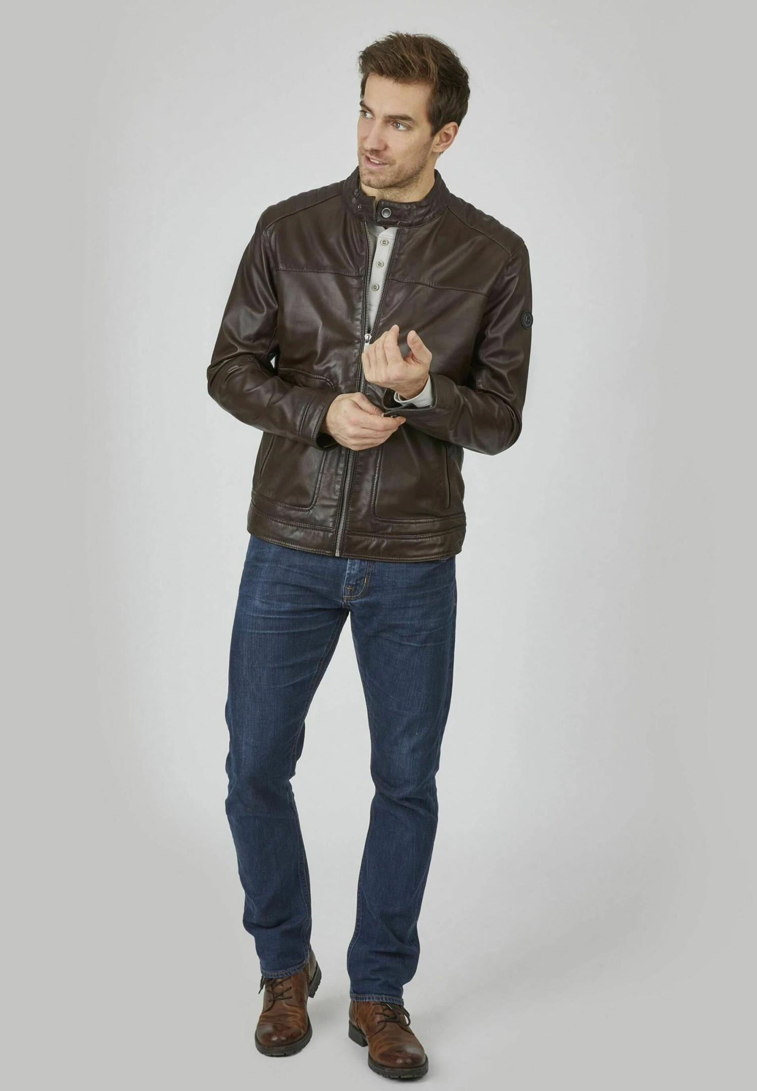 Bugatti Mit Riegeln Und Stehkragen - Leren Jas - Dunkelbraun 4 Bugatti Mit Riegeln Und Stehkragen - Leren Jas - Dunkelbraun - Afbeelding 2