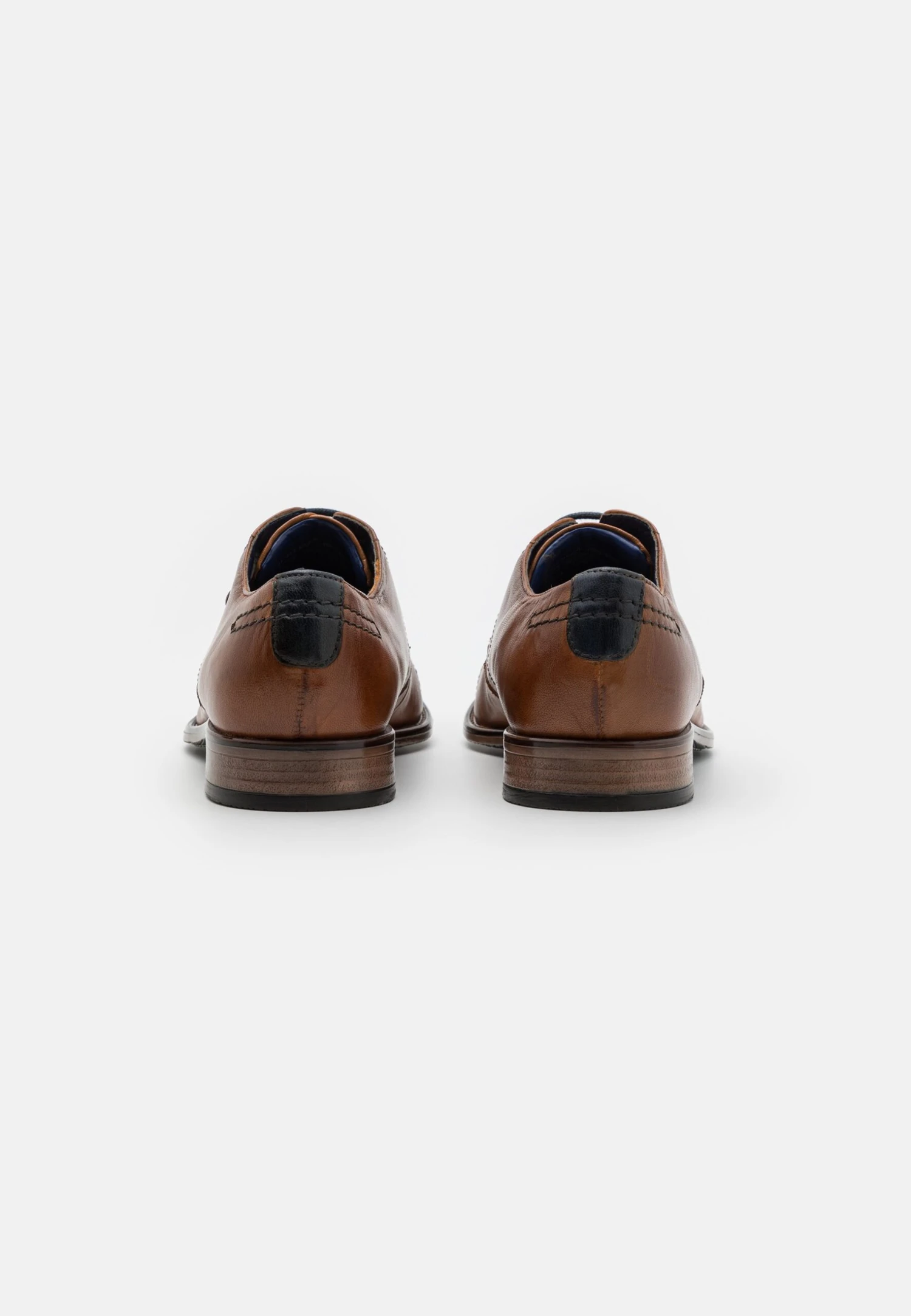 Bugatti Rinaldo Eco - Veterschoenen - Cognac 5 Bugatti Rinaldo Eco - Veterschoenen - Cognac - Afbeelding 3