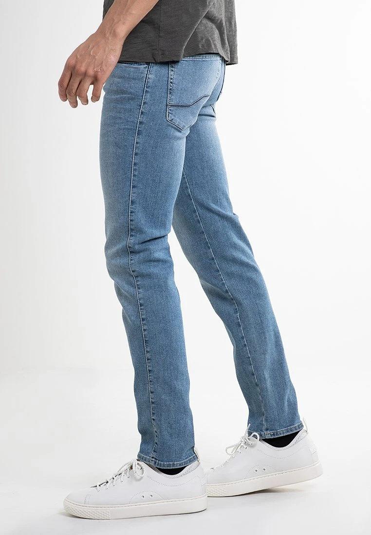 Bugatti Straight Leg Jeans - Mid Blue 4 Bugatti Straight Leg Jeans - Mid Blue - Afbeelding 2