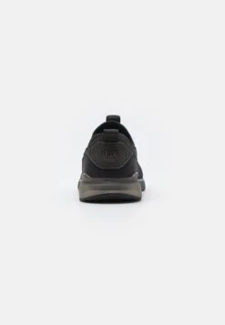 Bugatti Plasma - Sneakers Laag - Black -Bugatti Winkel 9f520f75ebd04a1ea6b65a4e71747f0c