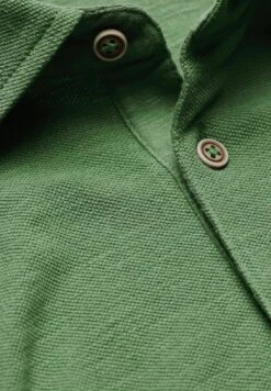 Bugatti Unifarbenes - Poloshirt - Moos -Bugatti Winkel 9f73beb12888495f93a7ddef31e5d57a