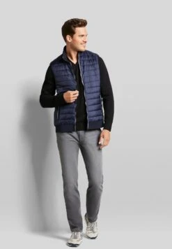 Bugatti Modern Fit - Bodywarmer - Marine -Bugatti Winkel a1ff9c8c8dbd422ba9ec6fd215a16d10