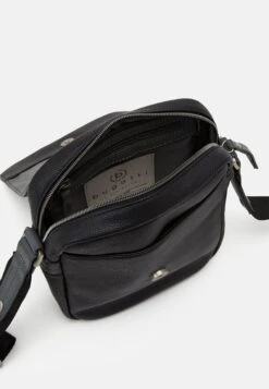 Bugatti Moto - Schoudertas - Black -Bugatti Winkel ad2f608432e646389bcf05f1b4dec2a6