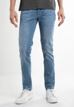 Bugatti Straight Leg Jeans - Mid Blue