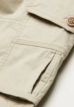 Bugatti Bermuda Mit- Shorts - Ecru -Bugatti Winkel c17b163898834457a3c3cae12b5aea72