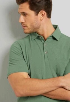 Bugatti Unifarbenes - Poloshirt - Moos -Bugatti Winkel d1ed04d61fb045e6b647cde8480885f6