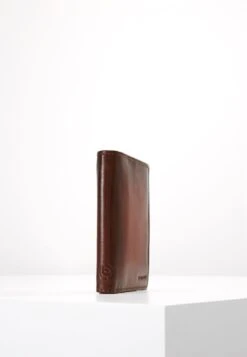 Bugatti Domus Rfid Wallet With Flap - Portemonnee - Cognac -Bugatti Winkel e7a3a17539a443d19067a42c911d144f