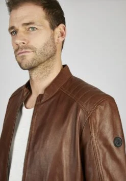 Bugatti Leren Jas - Cognac -Bugatti Winkel e9922175ea08426586ae45a27b8a1d7b