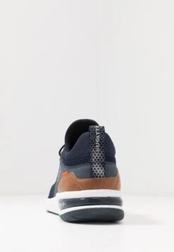 Bugatti Numbis - Sneakers Laag - Dark Blue 14 Bugatti Numbis - Sneakers Laag - Dark Blue -Bugatti Winkel fd90b0a0c6a64c909a2d3b0575bc438b