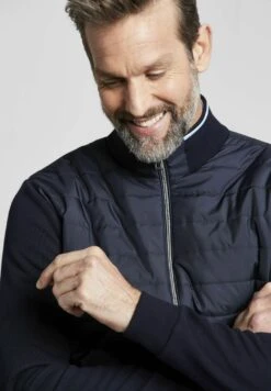 Bugatti Winterjas - Marine 11 Bugatti Winterjas - Marine -Bugatti Winkel fe16d8ecb35d4a25ab202ebb18b916eb